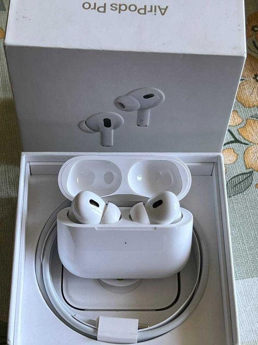 як нові Airpods pro 2 оригінал з гарантією до 26 року