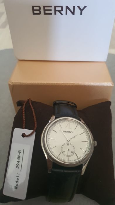 BERNY Men's Luxury Ultra-Thin Quartz Dress Watch (Model 2944M-B)