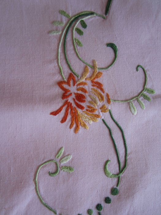 Lençol Mega Linho Bordado Manual- Antigo/ como Novo-Fronhas