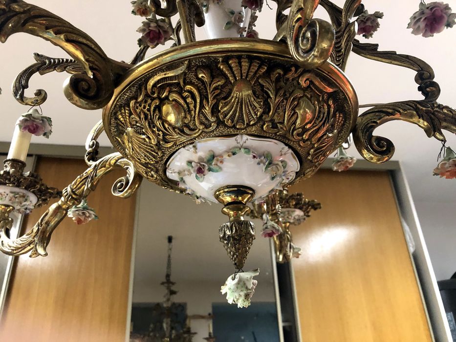 Lustre de teto - Antigo - de Metal e Porcelana