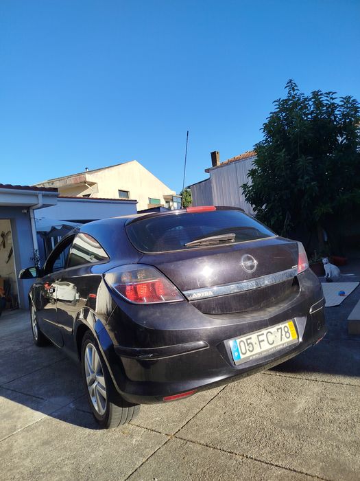 Opel astra H GTC 1.3