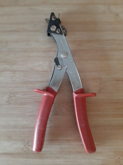 Alicate de corte para chapa metálica Facon