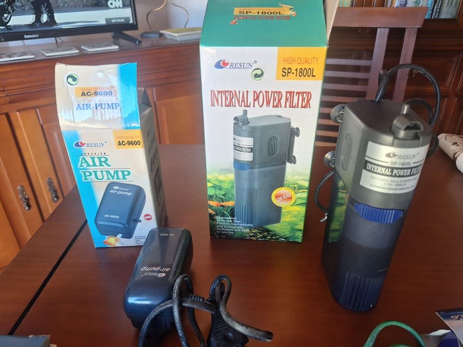 Aquário bem estimado mais material diverso,novo e usado
