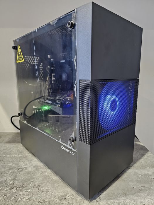 Torre Gamer AMD Ryzen RX 8Gb