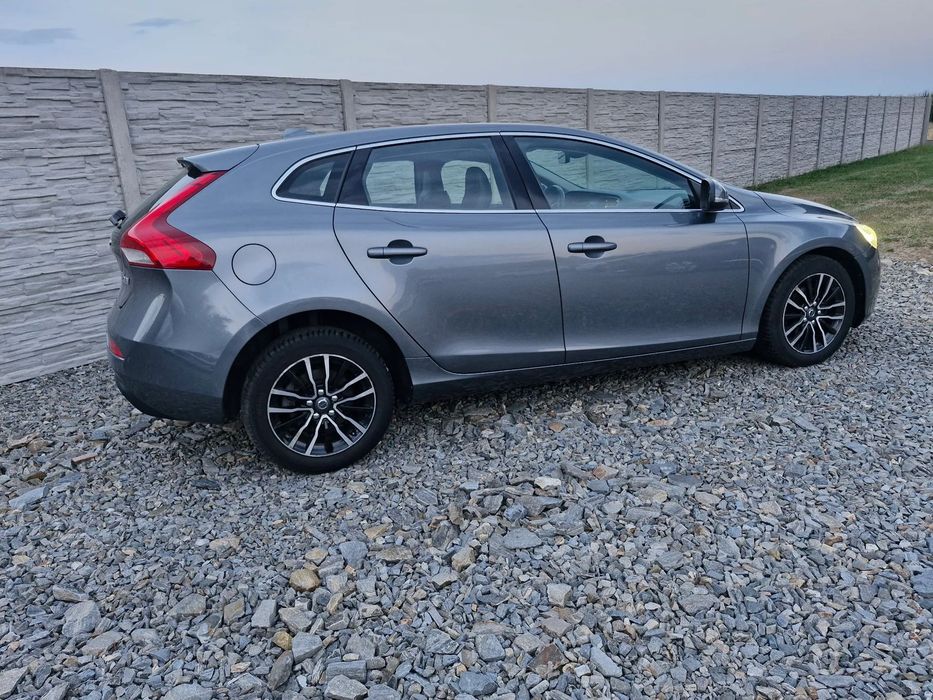 Volvo V40 Inscryption!!!