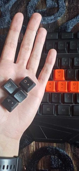 Teclado Asus Cerberus.