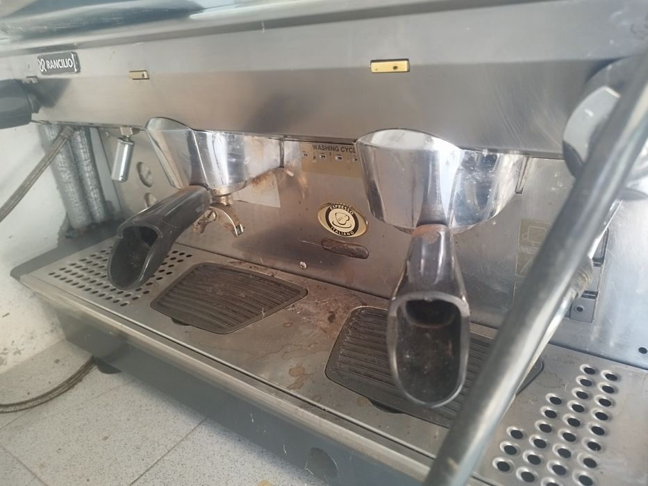 Máquina de café rancilio 400€ em bom estado