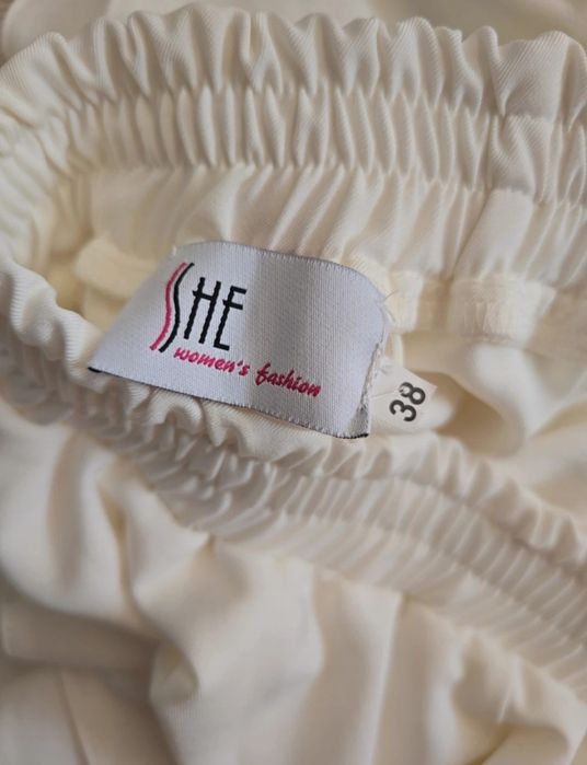 Sukienka z falbankami