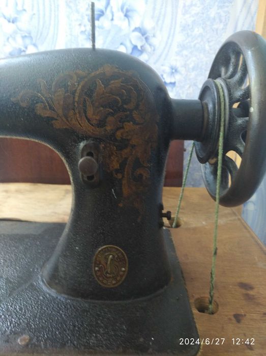 Машина швейная SINGER антикварная начала прошлого века