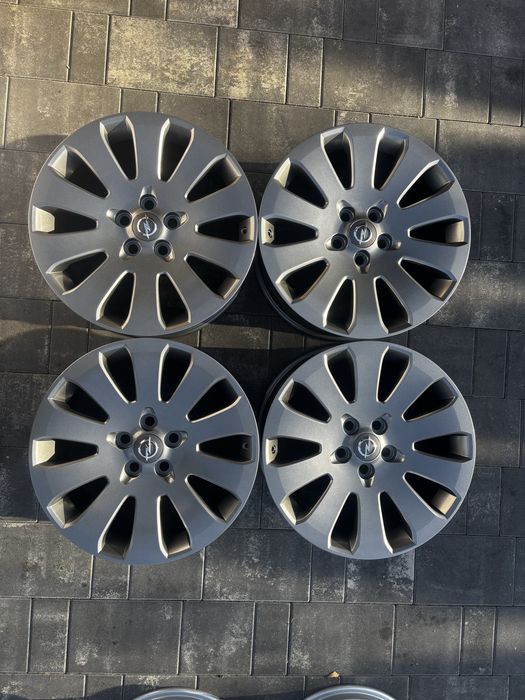 Felgi 5x120 19” Insignia A z czujnikami cisnienia grafitowe