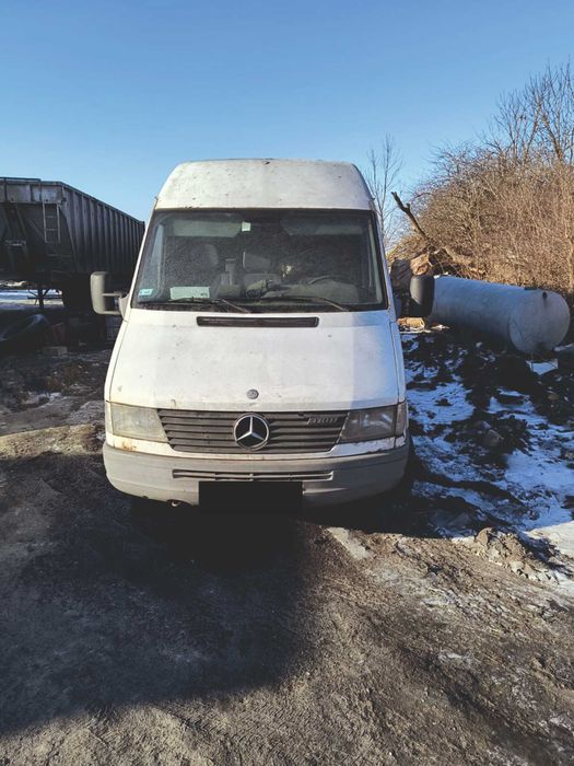 Mercedes sprinter
