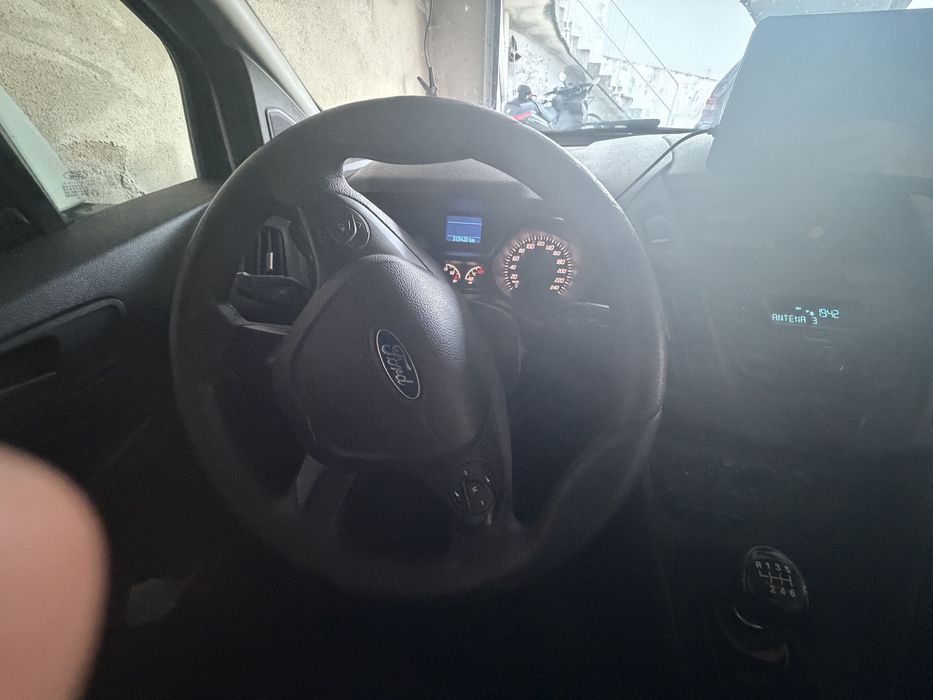Ford  transit conect versão  longa