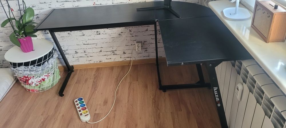 Biurko gamingowe narożne HUZARO