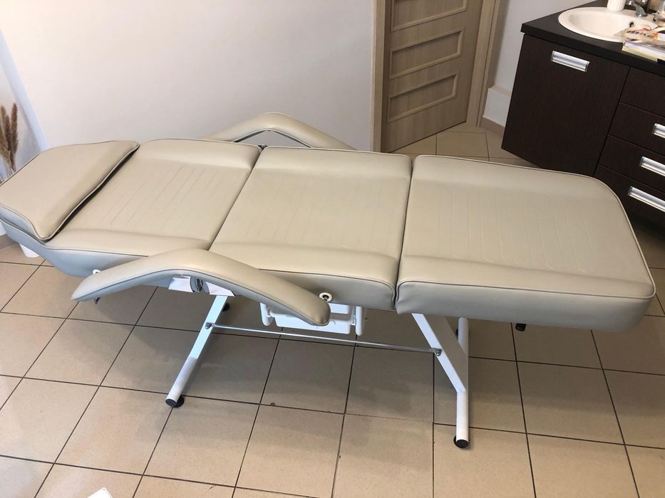 Fotel kosmetyczny z kuwetami BW-262A