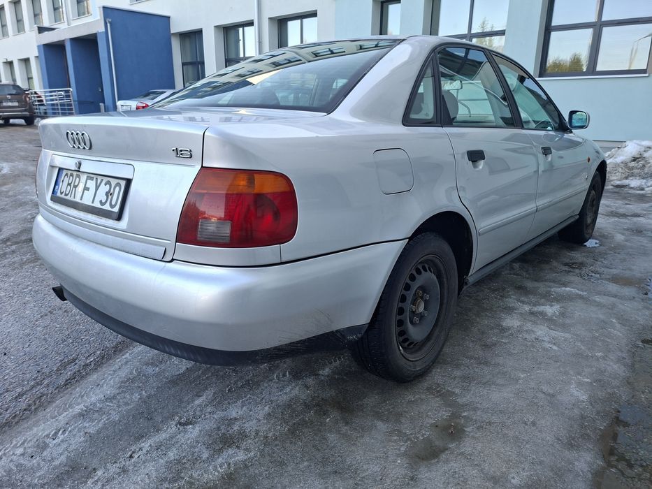 Audi a4 b5 1.6 1995r
