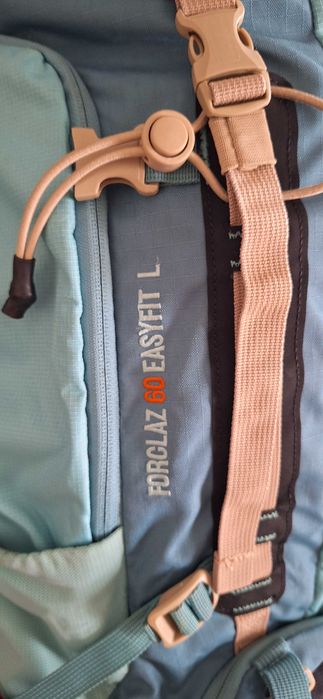 Mochila Quechua, forclaz 60 easyfit,  em bom estado