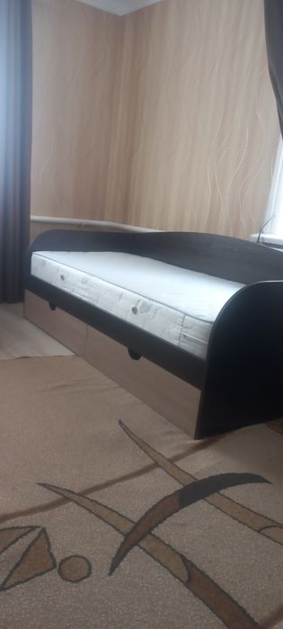 Ліжко односпальне