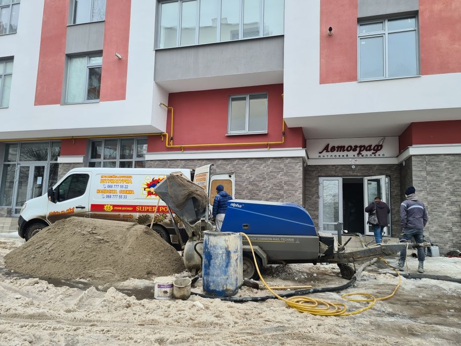 Напівсуха стяжка підлоги механізована