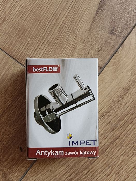 Zawór kątowy nowy