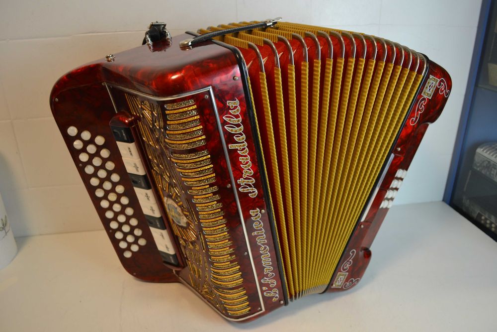Concertina Cooperativa Stradella 5 Voz