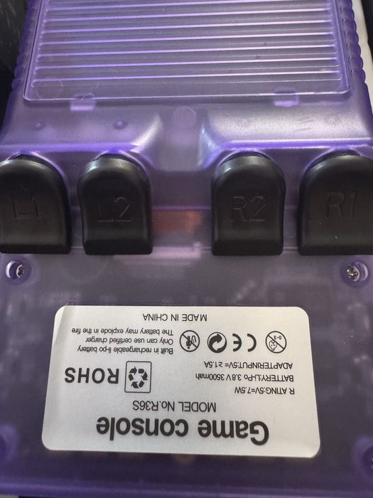 Consola de jogos  R36S retro