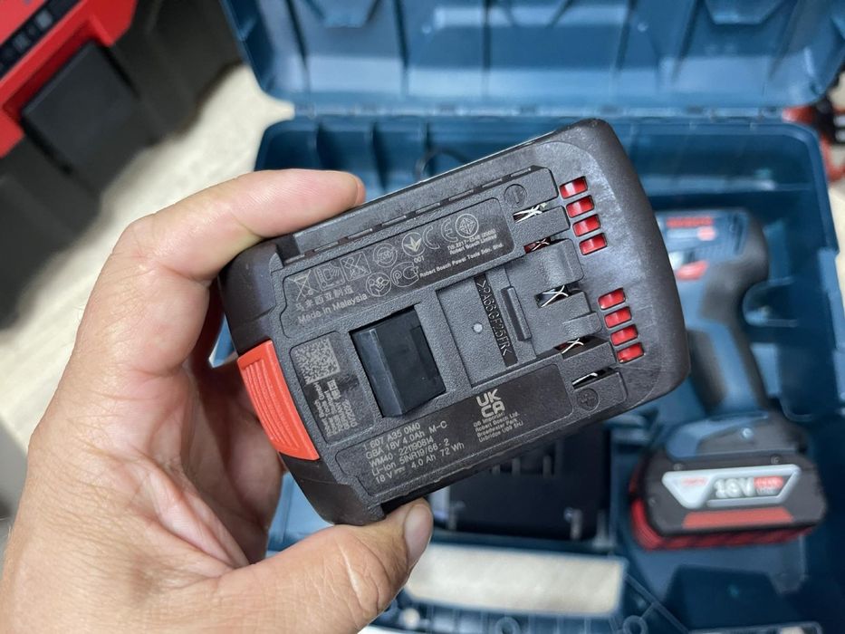 Bosch Professional GSR 18V-55 / Акумуляторний дриль-шурупокрут Бош (комплект)
