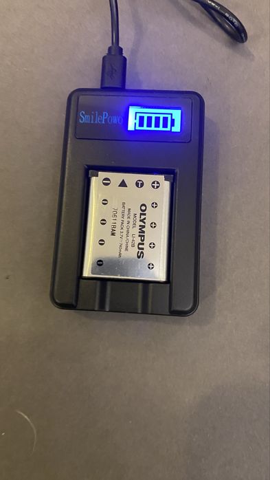 Зарядний пристрій для Olympus, Pentax, Nikon, Casio, Fujifilm