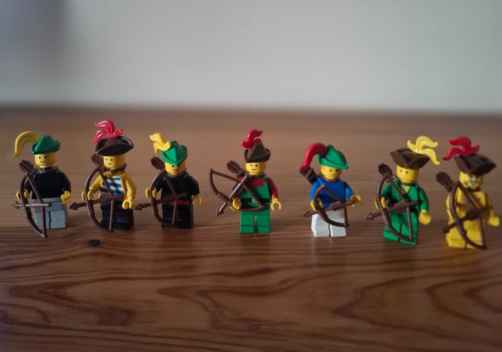 Lego - Bonecos Figuras / Arqueiros Lego Castle série Castle Forestmen