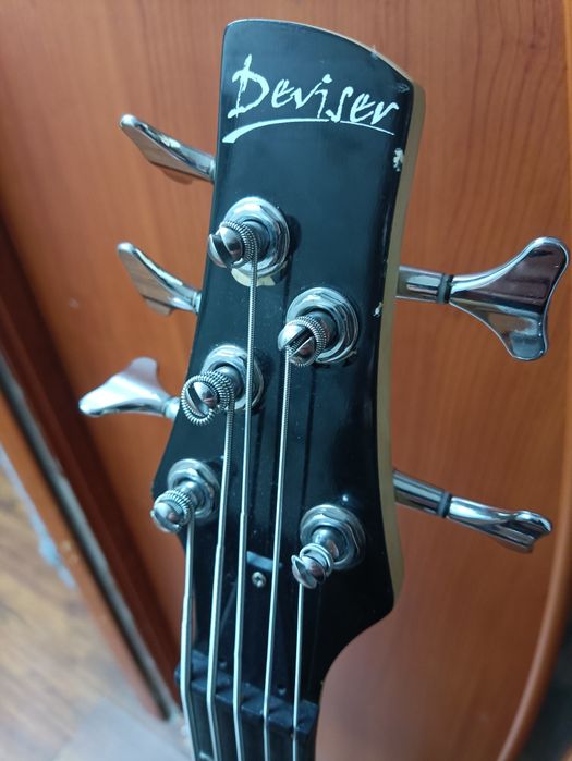 Бас гітара Deviser