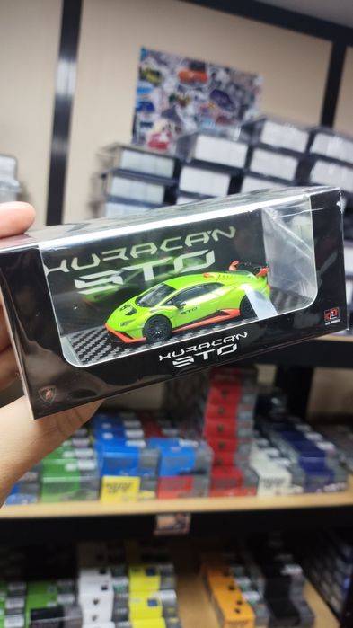 ЗНИЖКИ!!! Моделі LCD Models Lamborghini, Toyota Supra в мамштабі  1:64