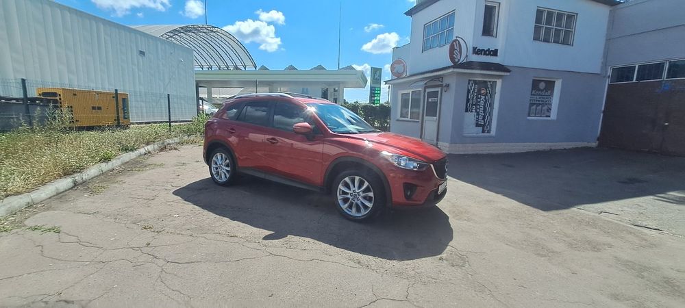 автомобиль мазда сх5