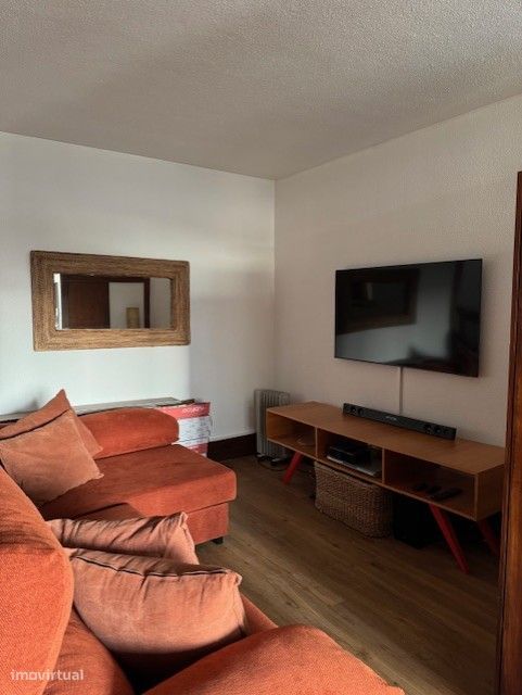 Apartamento t2 triplex na Rua do Zimbro