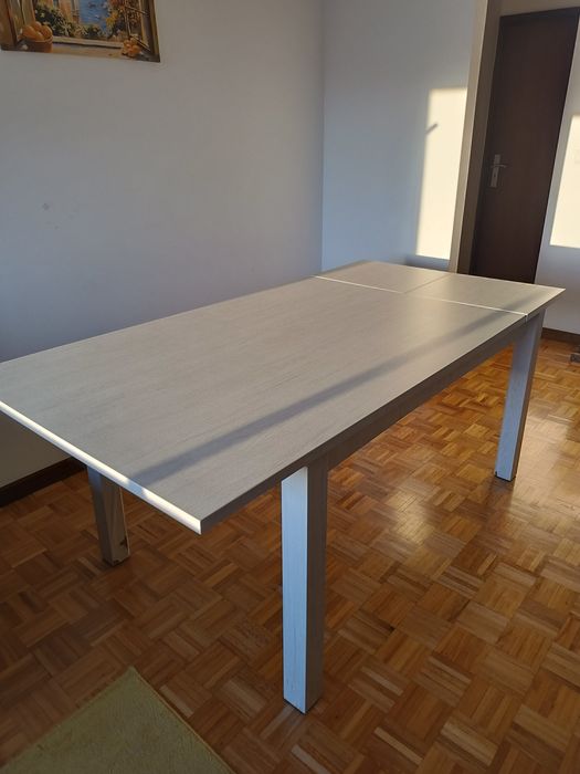 Mesa retangular extensível