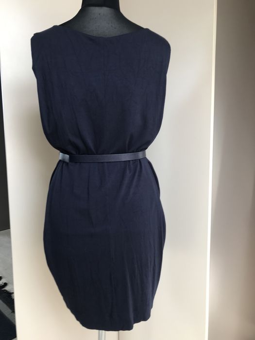 Solar granatowa sukienka zakladkami z tyłu 34 36