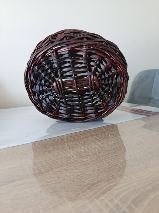 Натуральна корзина з лози