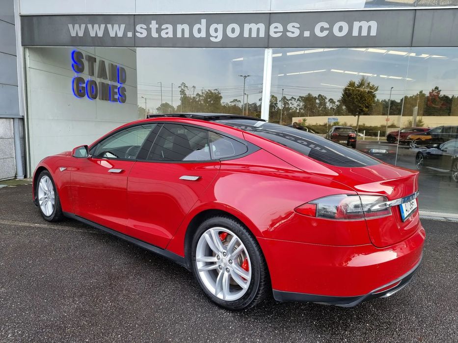 Tesla Model S 85 Perfomance