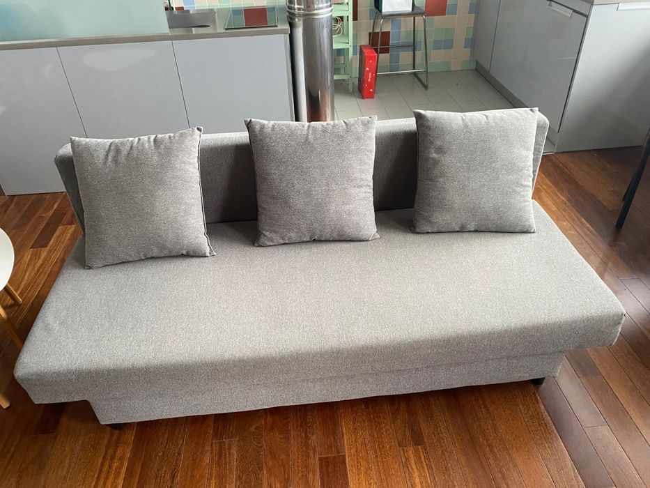 Sofa cama Ikea cinza