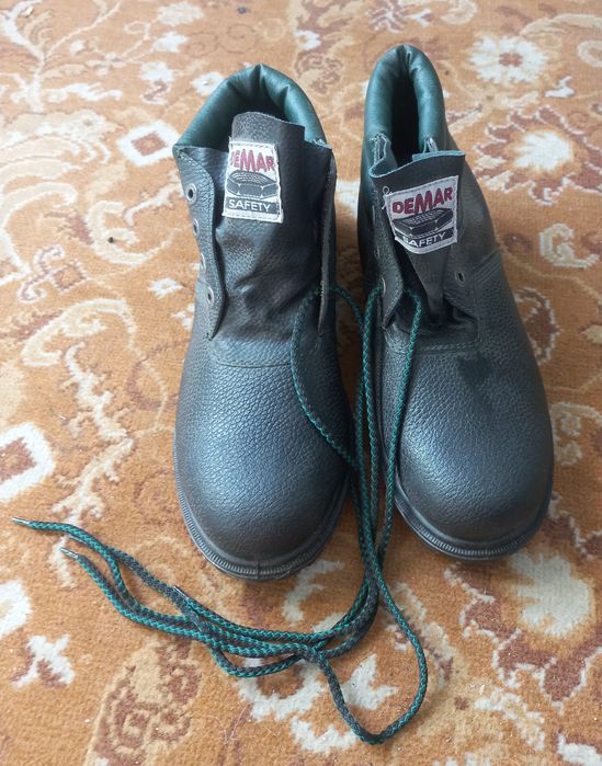 Nowe Buty robocze  Demar 43