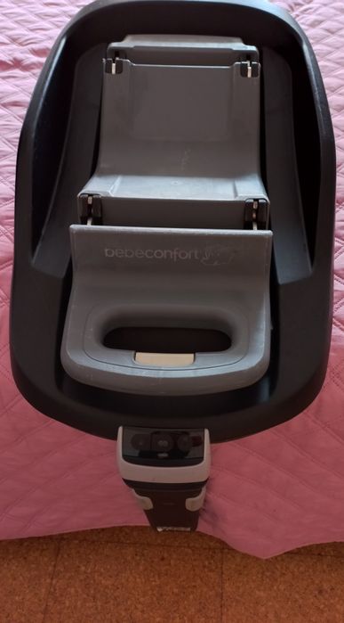 Carrinho Bebeconfort Nova4 Grey + Ovo CabrioFix Maxi Cosi + Isofix