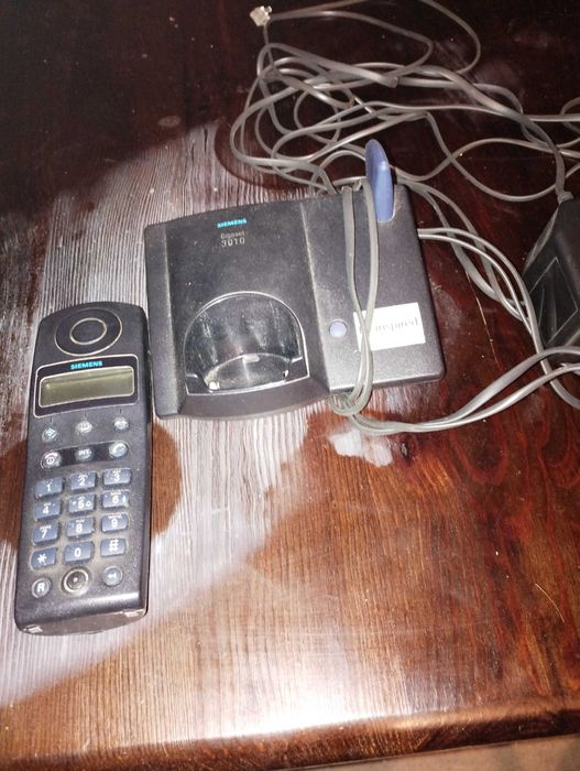 Sprzedam telefon stacjonarny bezprzewodowy.