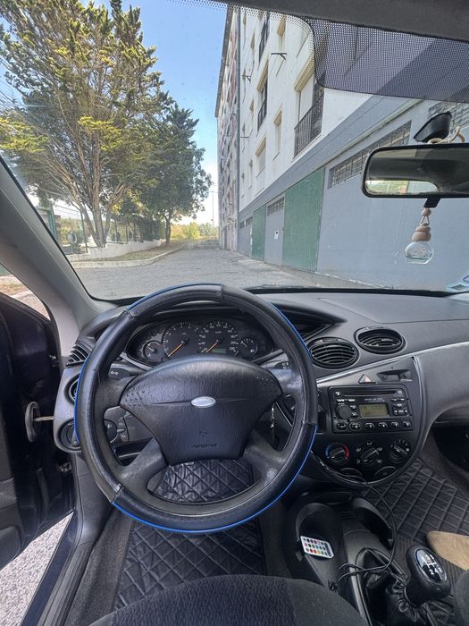 Ford focus 1.6 100cv foto 3