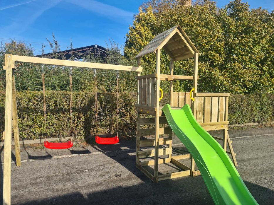 Drewniany plac zabaw z daszkiem MaxPlay 3.2, nowy, ZŁOŻONY