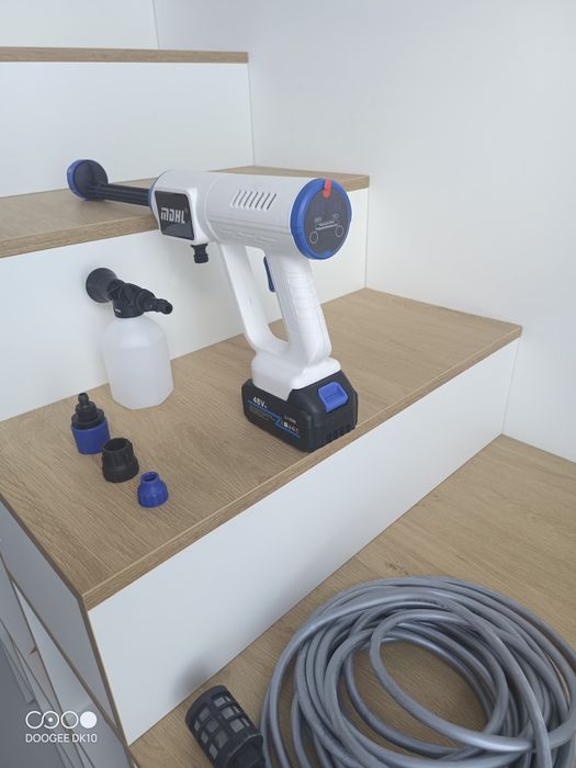 Мини мойка аккумуляторная