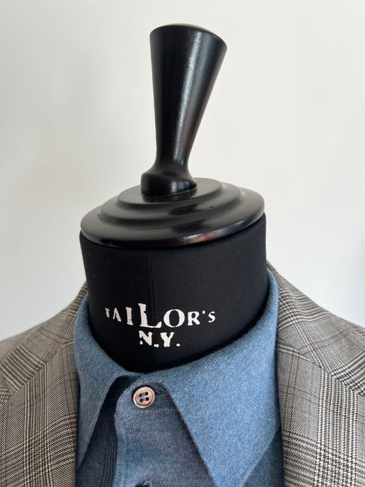 Retail furniture & mannequins Móveis e manequins para varejo