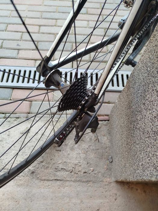 Шосейний велосипед Giant Defy
