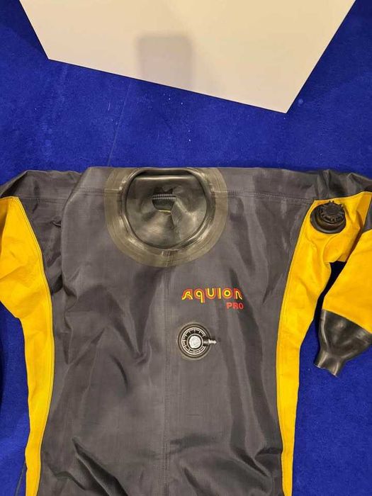 Suchy skafander Aquionpro