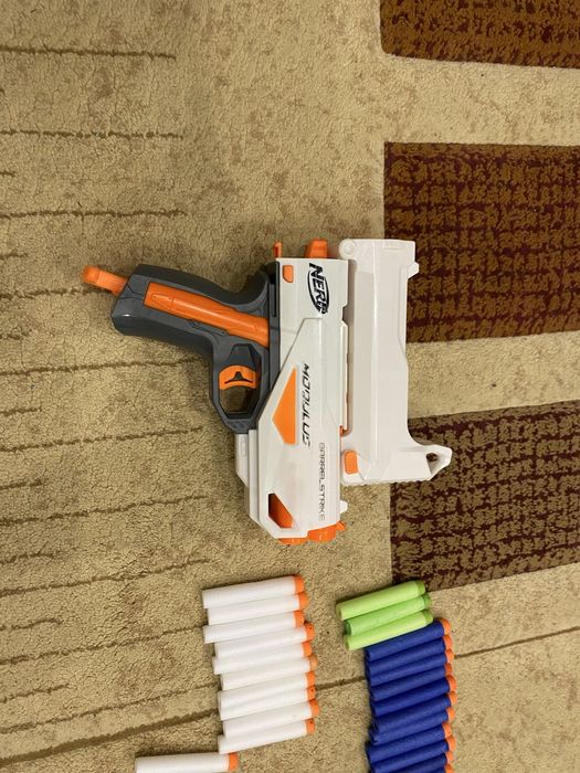 Nerf blaster пістолет modulus barrelstrike