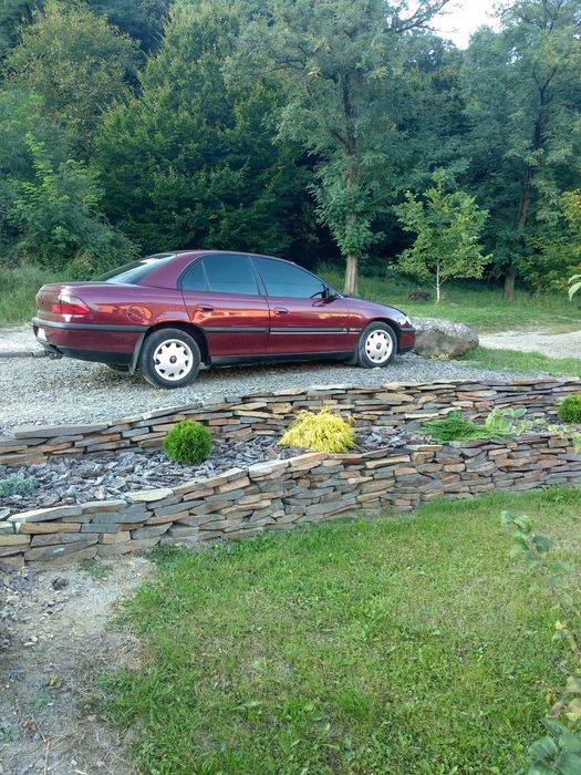 Opel omega b 2000 рік 2 л бензин