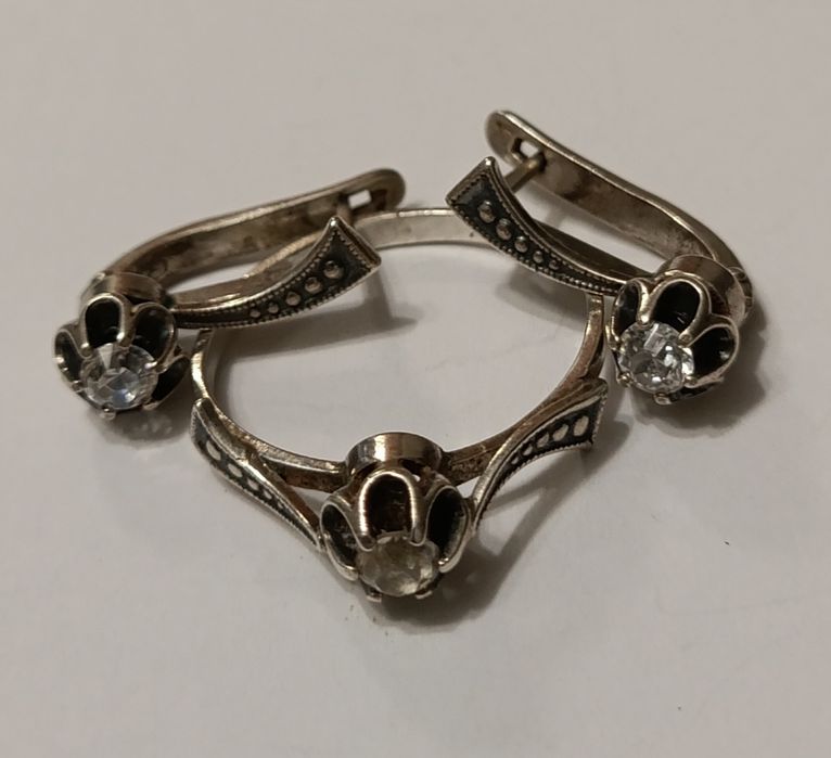 Сережки з каблучками зі срібла