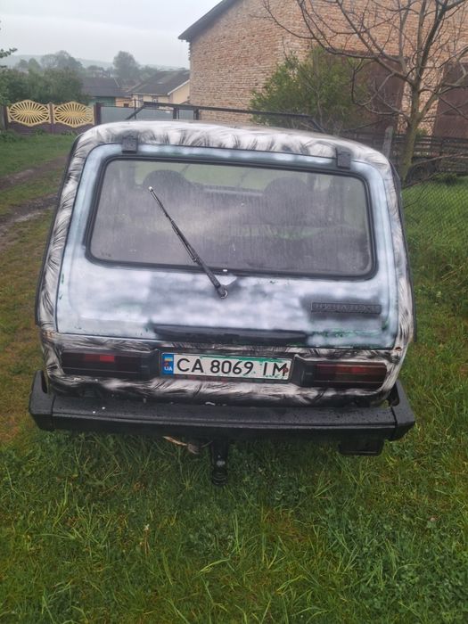 Продам ниву 2121